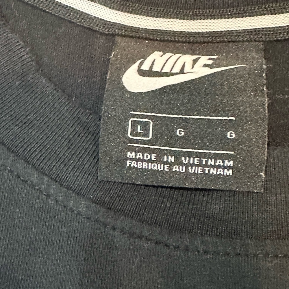 Nike Women’s Bodycon Essential Dress - Size Large - BLACK - good condition - Picture 9 of 13
